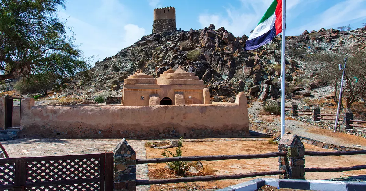 يقدم مسجد البدية في الفجيرة لمحة نادرة عن تاريخ المنطقة