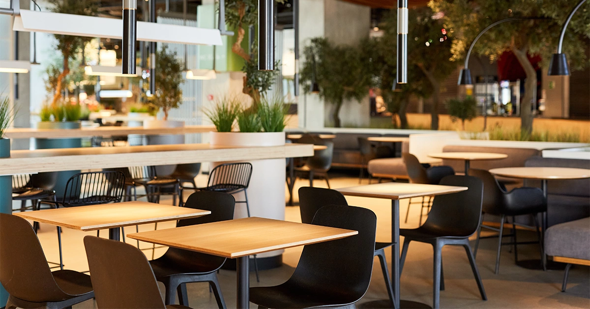  Chic Restaurant