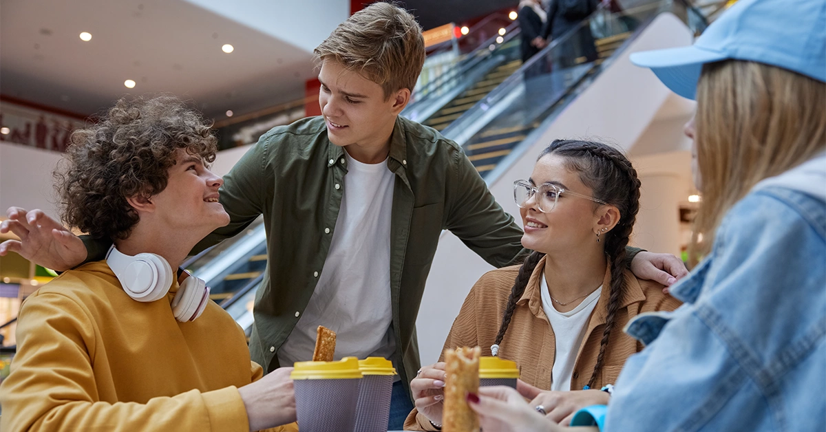 friends eating at the food court