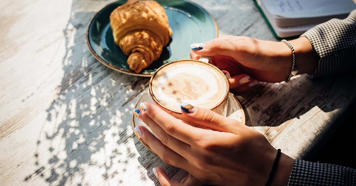 24 hours cafes in khalifa city