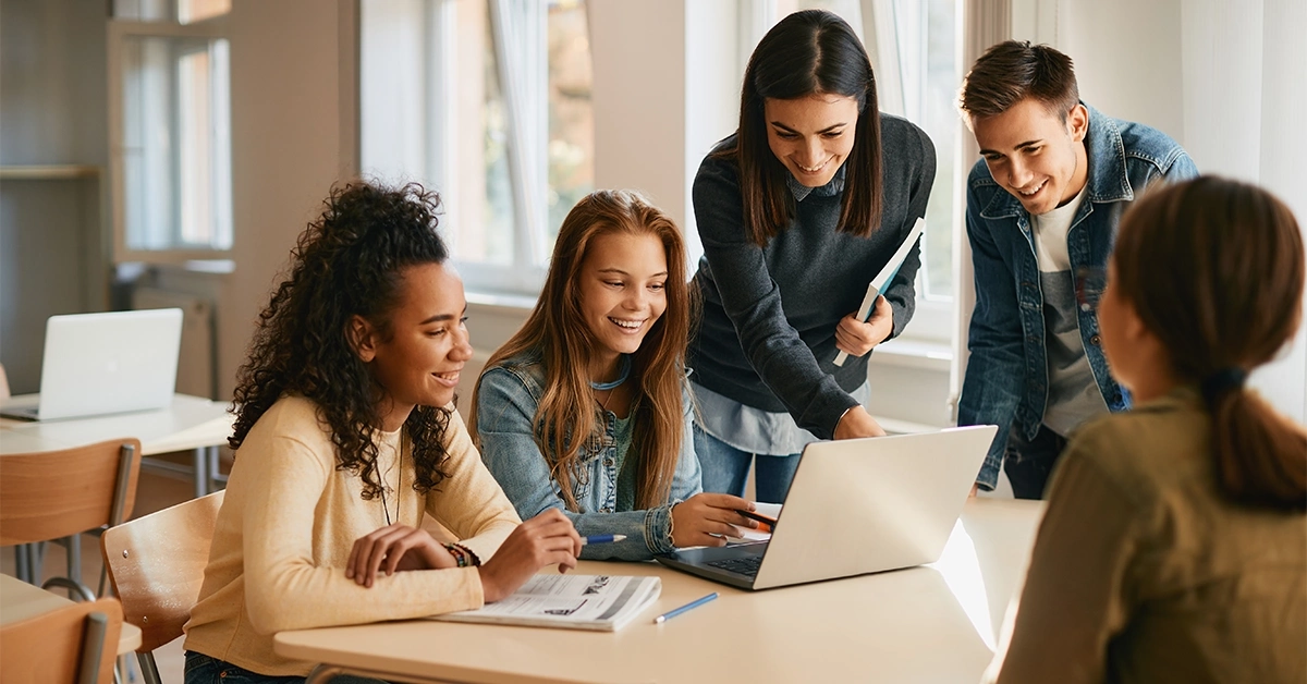 Computing students discussing a group project