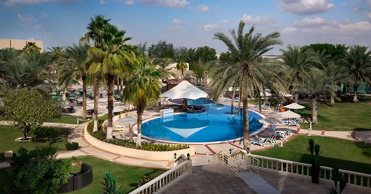 Metropolitan Al Mafraq Hotel Near Mussafah