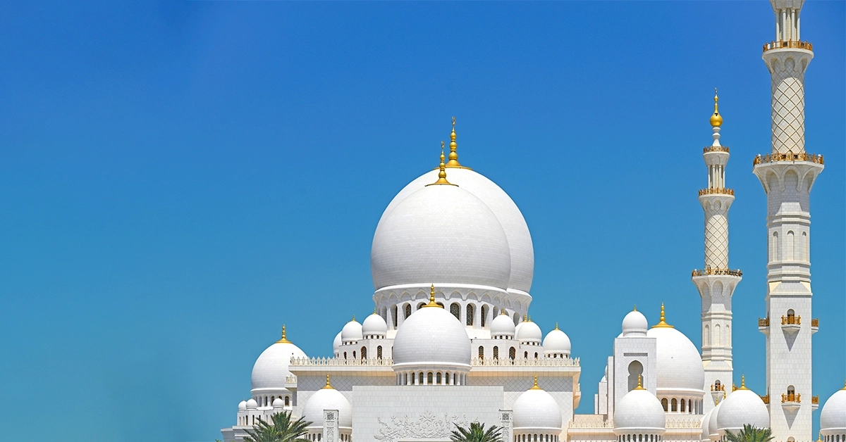 Sheikh Zayed Grand Mosque near Al maqta Abu Dhabi