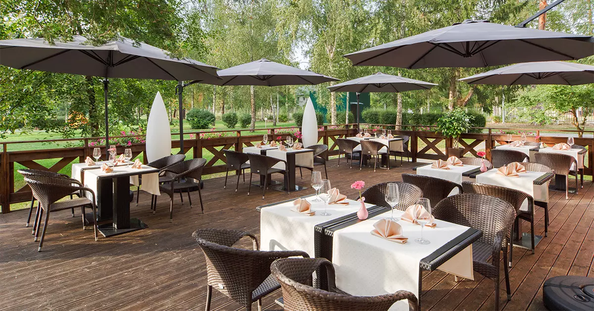 Restaurant in Park