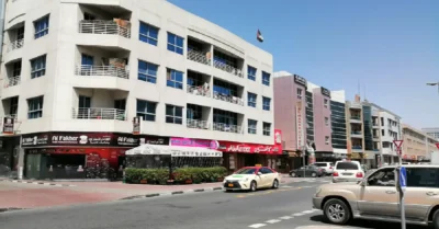 Pros and Cons of Living in Hor Al Anz
