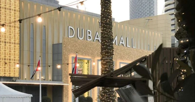Dubai mall to show the difference between Dubai mall vs mall of Emirates