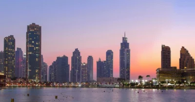 Dubai skyline with Burj Khalifa and real estate crowdfunding investment opportunities
