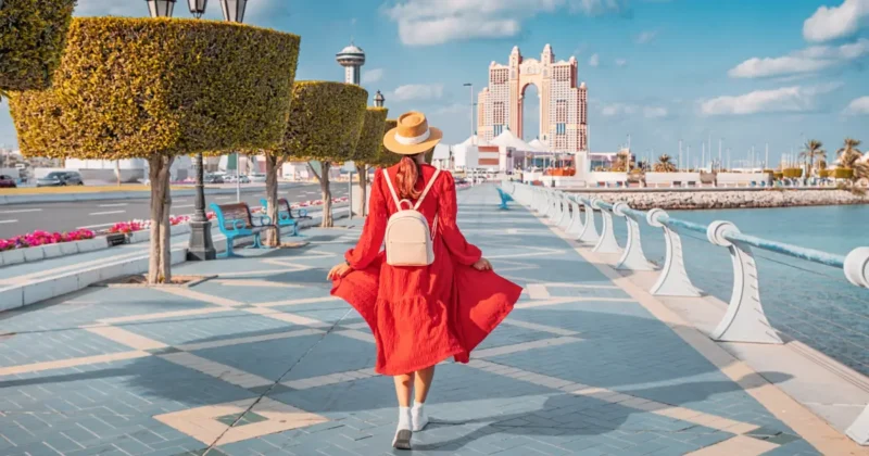 Tourist on Abu Dhabi promenade, UAE