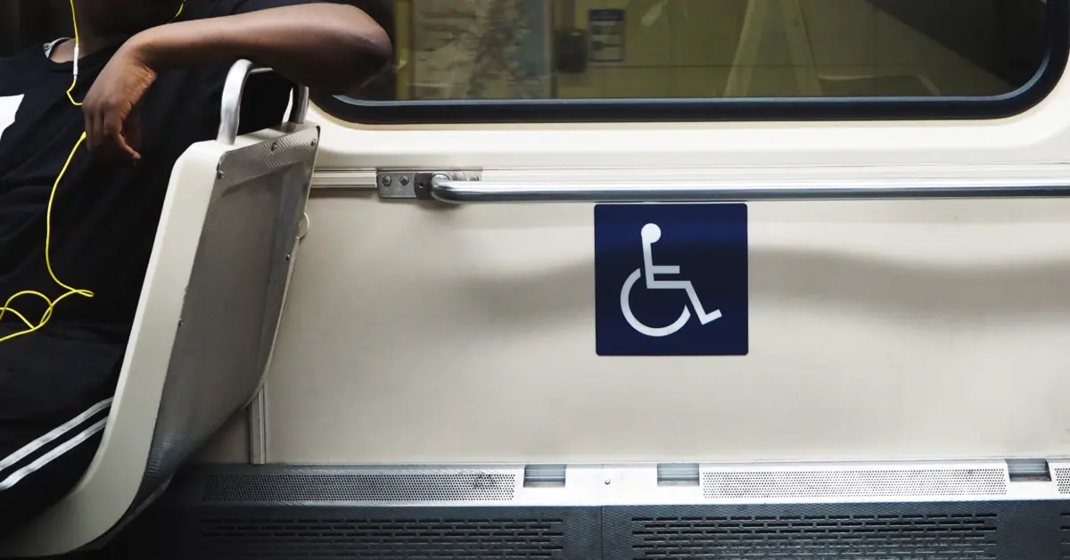 Metro sign of Comfort and accessibility