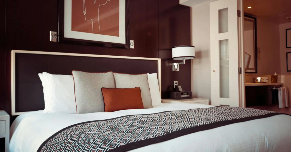 Modern Hotel Room
