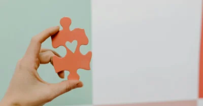 Puzzle shaped heart