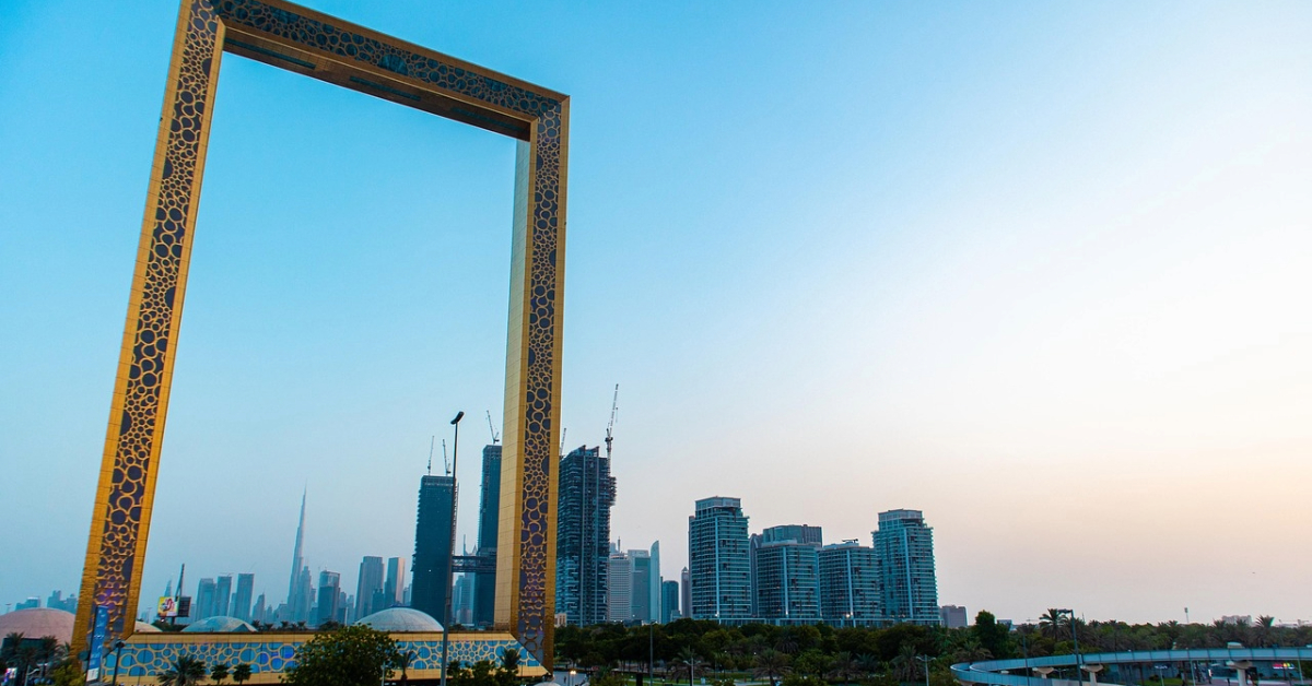 Dubai frame