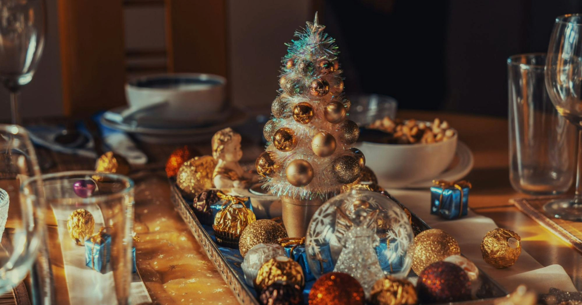 A Christmas decorated table in one of the best christmas dinner spots in Dubai