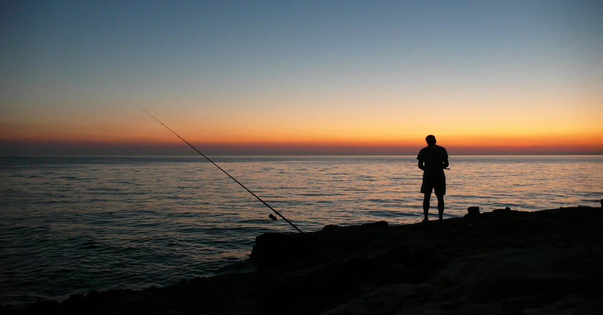 صورة توضح اماكن صيد السمك في الشارقة