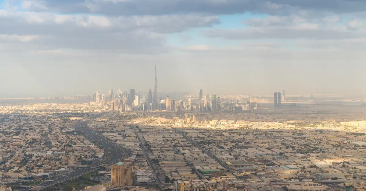 صورة توضيحية لأفق وسط مدينة دبي