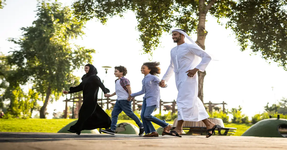 صورة توضيحية للنزهات العائلية في حدائق دبي لاند
