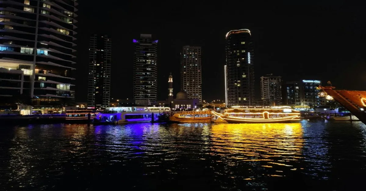  dhow cruise Dubai Marina
