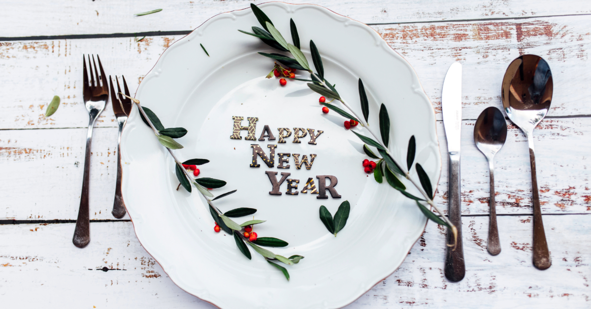 Happy New Year porcelain plate with leaf decoration