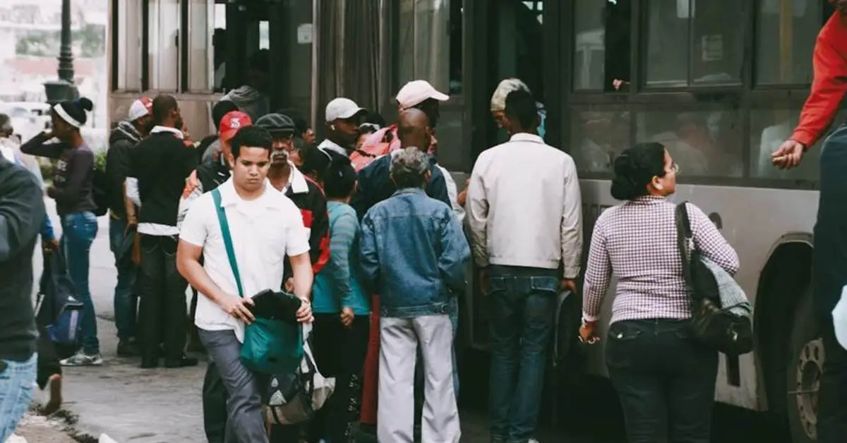 Passengers boarding from the Etisalat bus station