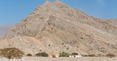 Scenic Mountain Landscape in Ras Al Khaimah