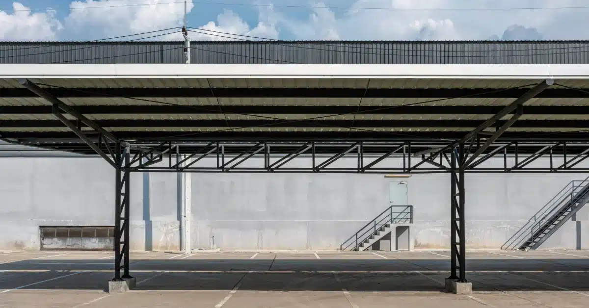 Car park slot with a roof in Dubai