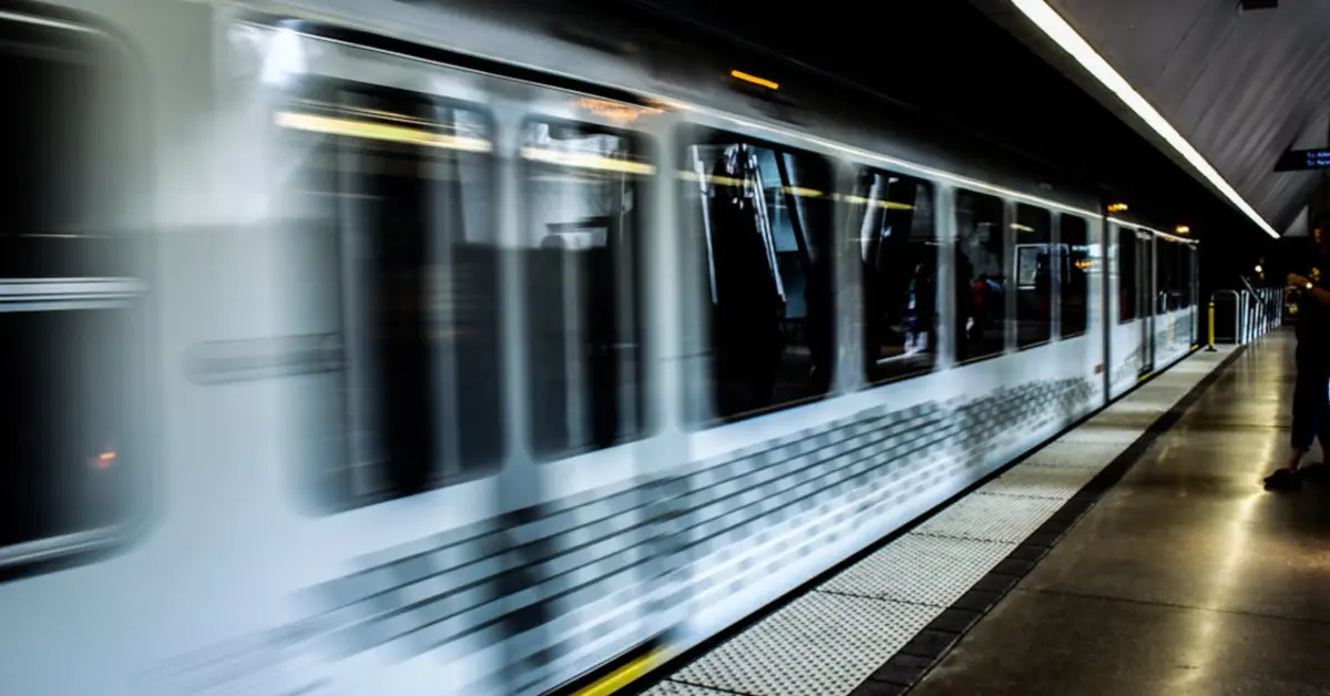 public transport in uae