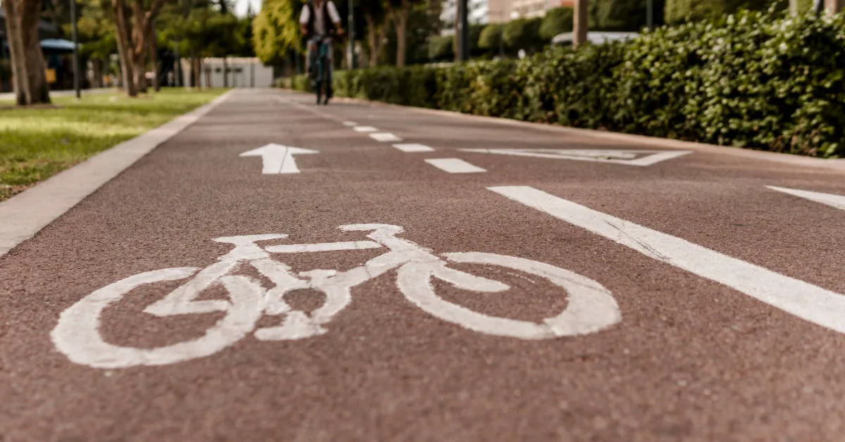 طريق مخصص للدراجات الهوائية