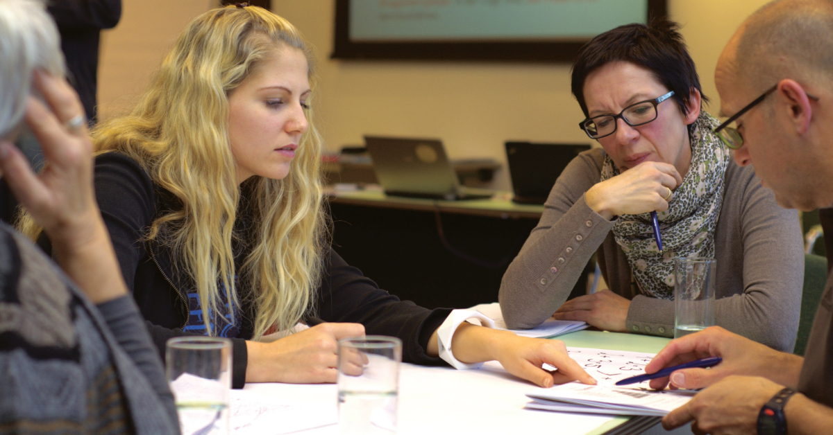 Business meeting between an entrepreneur and UAE consultants in RAKEZ