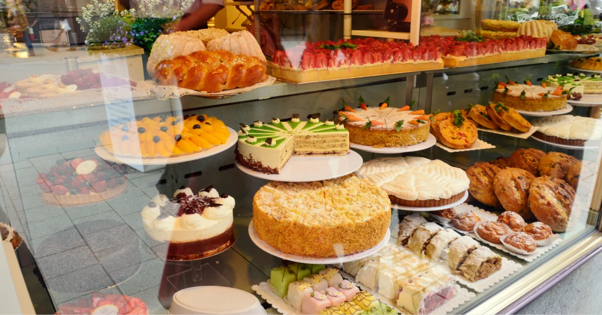 display in a cake shop in Ras Al Khaimah