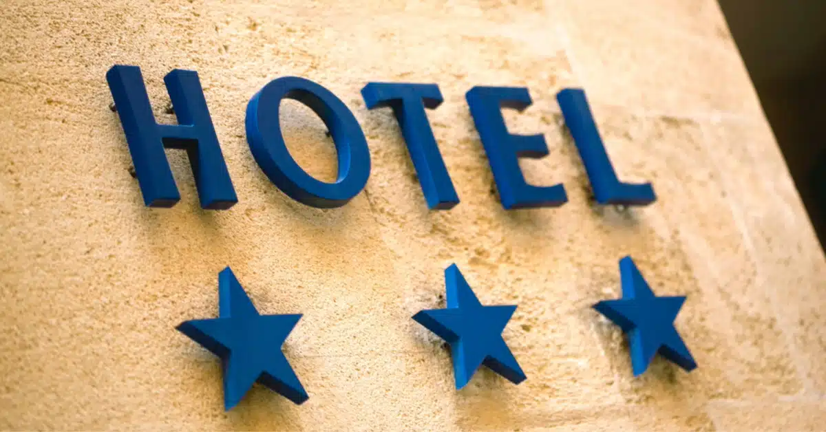 Three-star hotel