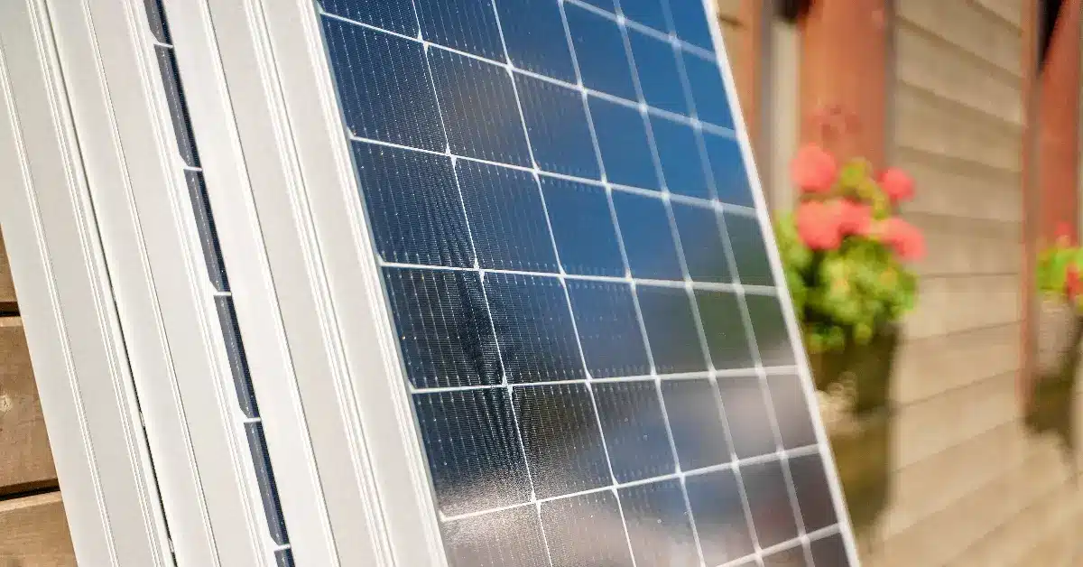 solar panel in a long hours day in UAE