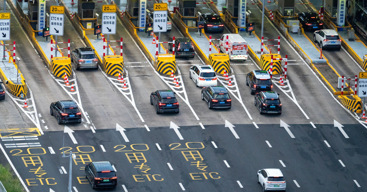 Vehicles passing through toll stations