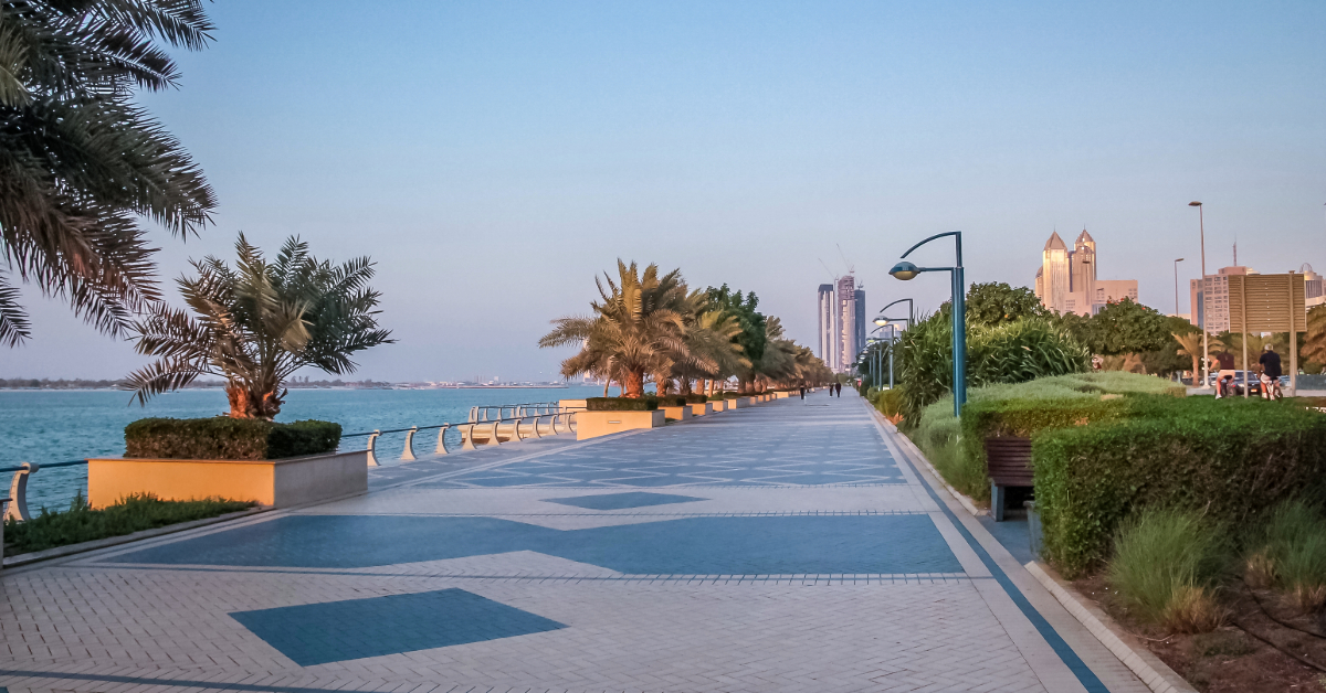 Abu Dhabi corniche street