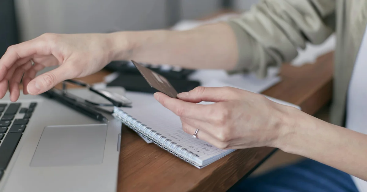 A woman paying FEWA bill online