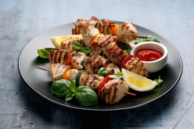 مطاعم الخليج التجاري دبي