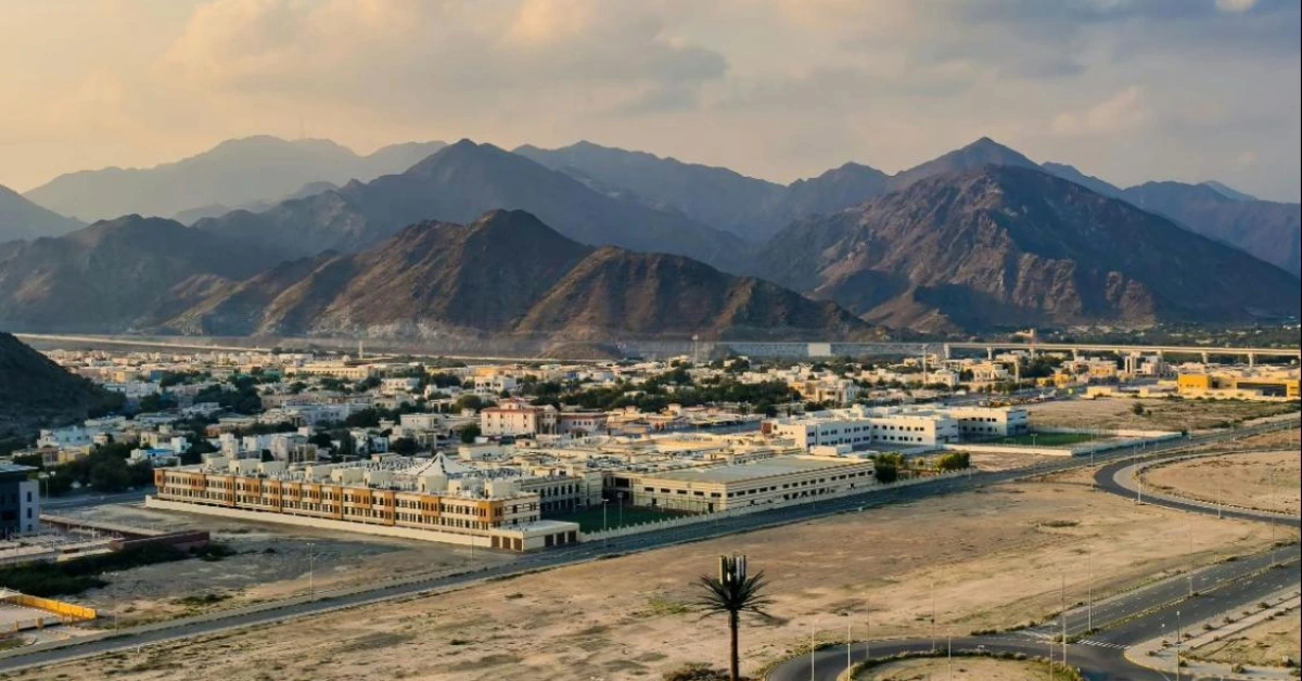 منظر بانورامي للحدائق المعلقة في كلباء.
