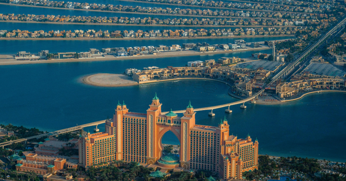 rooftop infinity pool Dubai