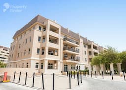 صورة لـ التصميم الخارجي للمبنى في بينيت هاوس 1