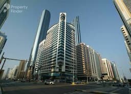 صورة لـ التصميم الخارجي للمبنى في برج الصقر الذهبي