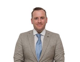 العميل Michael Lamb
