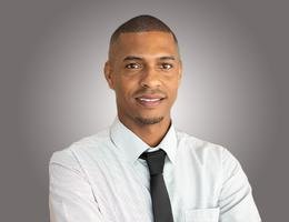 العميل Peter Solomons