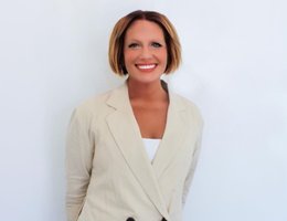 العميل Lucy Wren