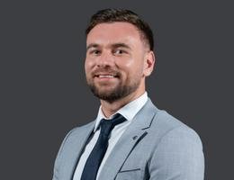 العميل Caolan McConnel