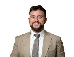 العميل Adam Morelli