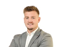 العميل Kieran Francis Edginton