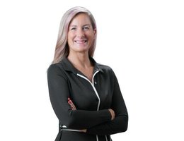 العميل Nikki Marie