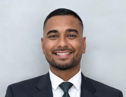 العميل Sheikh Azeem  Ahmed 
