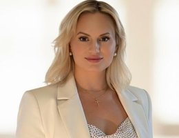 العميل Yulia Dobrynina