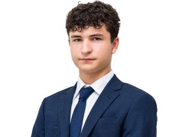 Agent Aeron  Sewell 