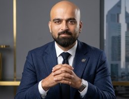 العميل Kailash   Gurnani